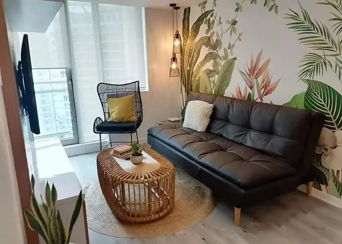 Azure Urban Apartahotel