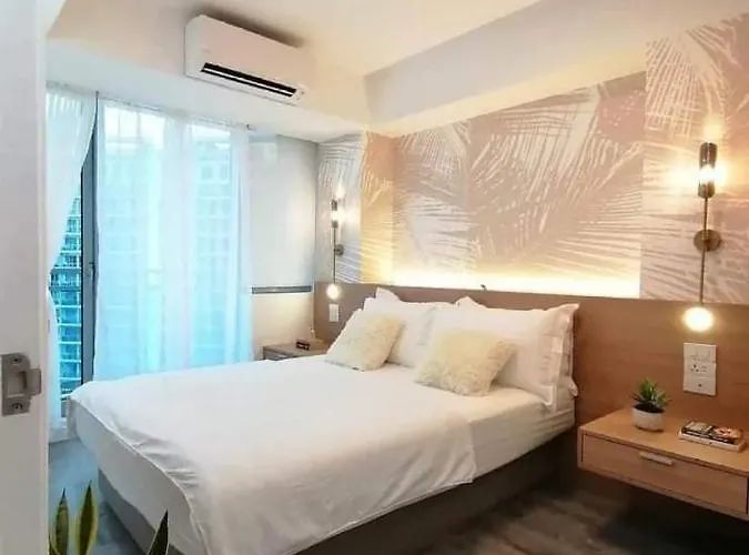 Azure Urban Apartahotel Manila